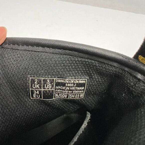 Dr. Martens Boots Girls 3 Black Patent Leather Lace Up Side Zip - Picture 12 of 12